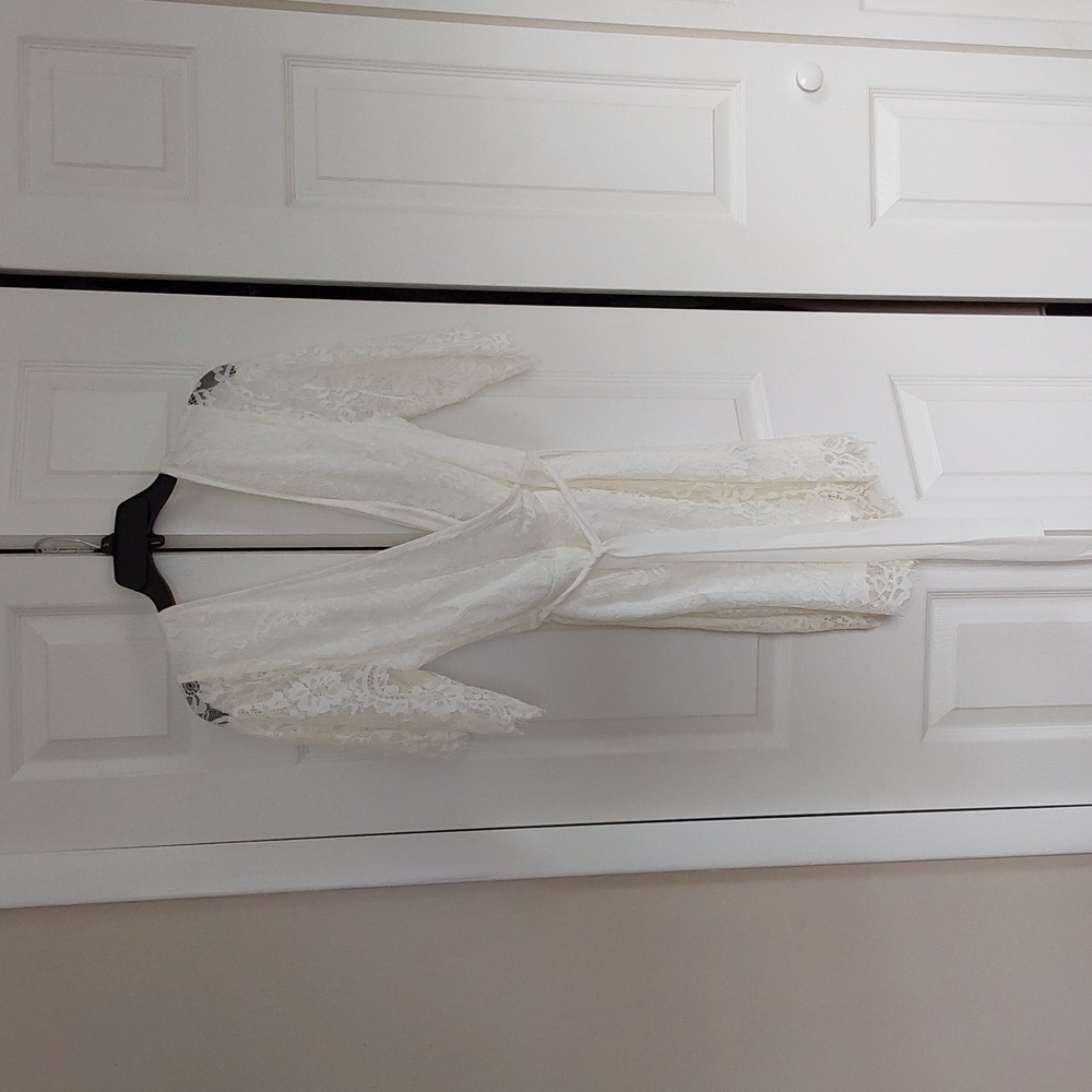 Francesca's lace white romper